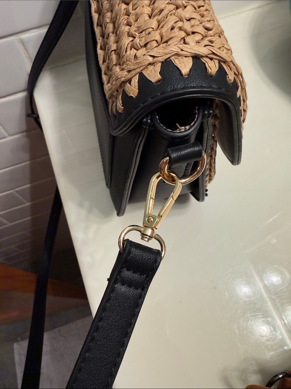 Moda Luxe Tan Woven Crossbody with Black Trim - Picture 3 of 7